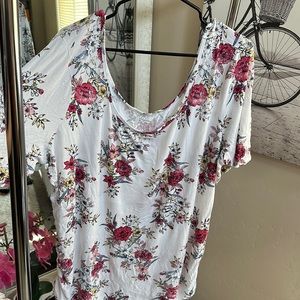 Off shoulder floral tee
